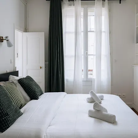 Modern & Cosy Flat - Montmartre Apartment